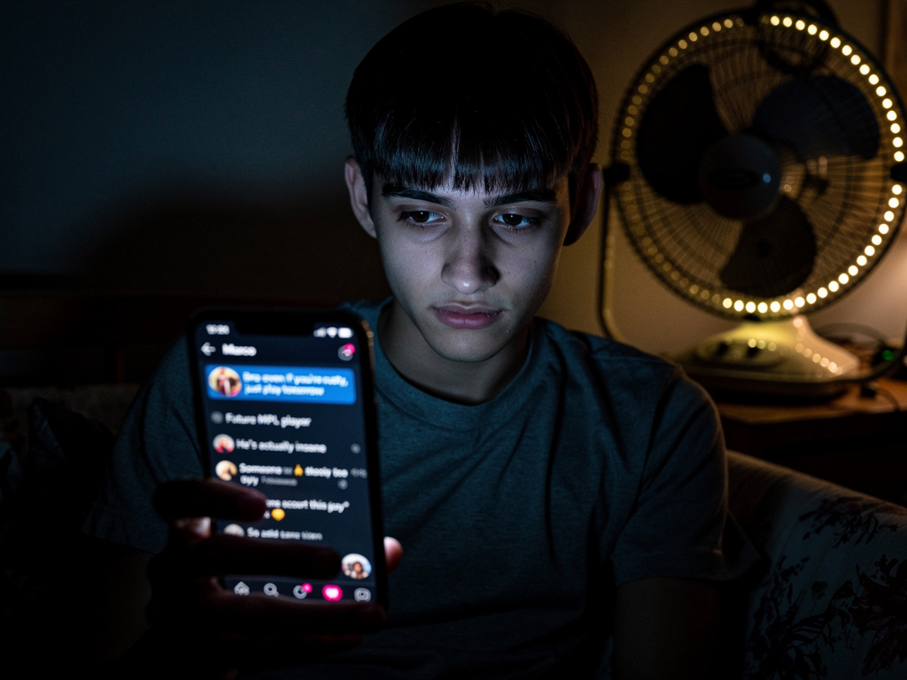 The comments were full of:
“Future MPL player.” “He’s actually insane.” “Someone scout this guy.”
Ethan stared at the screen 